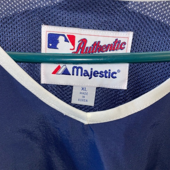 Detroit Tigers Short Sleeve Wind Breaker - Picture 2 of 3